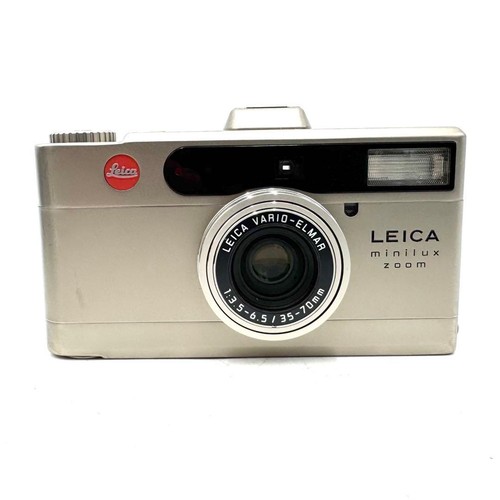 Fotocamera compatta - , a
